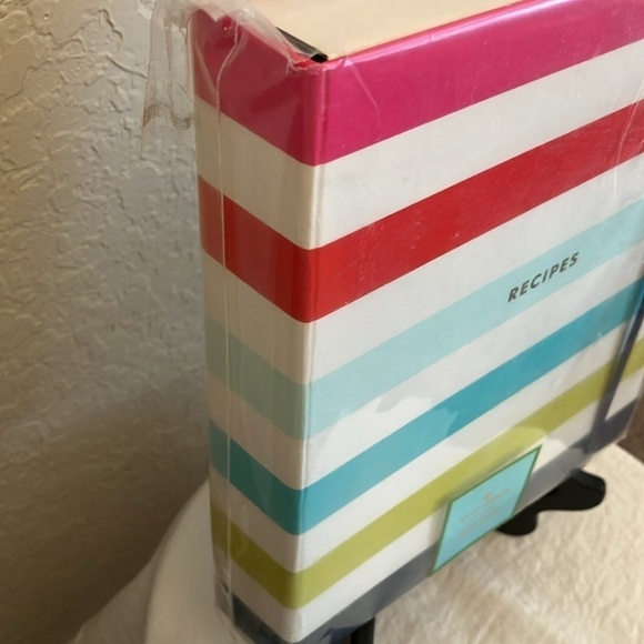 Kate Spade: Candy Stripe Recipe Book- 7 sections- 20 recipes for each section - Picture 4 of 16